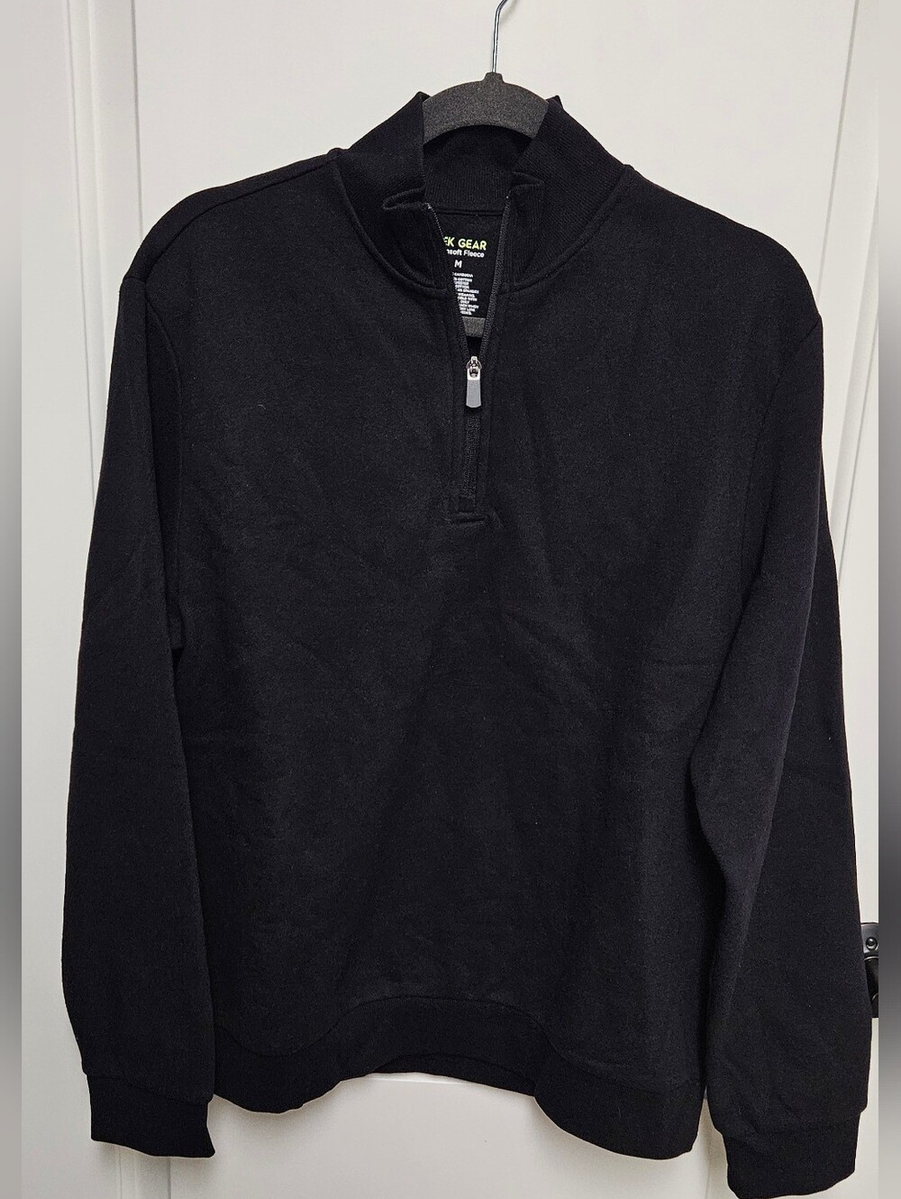 Black Quarter-Zip Fleece Pullover – Size Medium